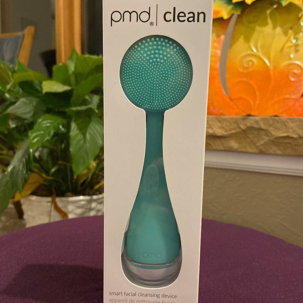 pmd clean smart facial cleansing device